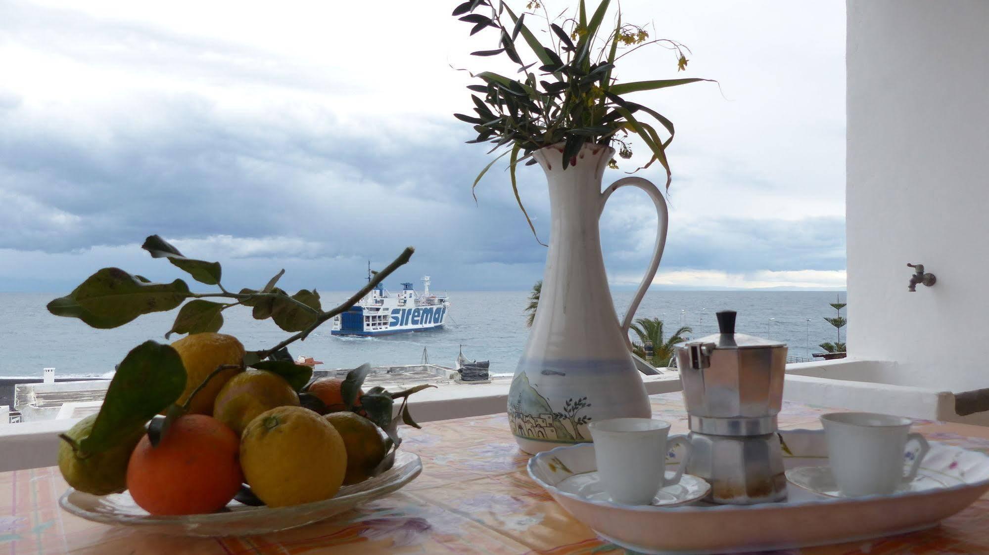 Hotel Il Vulcano A Piedi Stromboli Exteriér fotografie