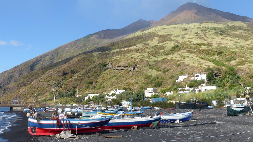 Hotel Il Vulcano A Piedi Stromboli Exteriér fotografie