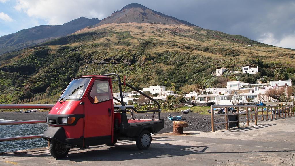 Hotel Il Vulcano A Piedi Stromboli Exteriér fotografie