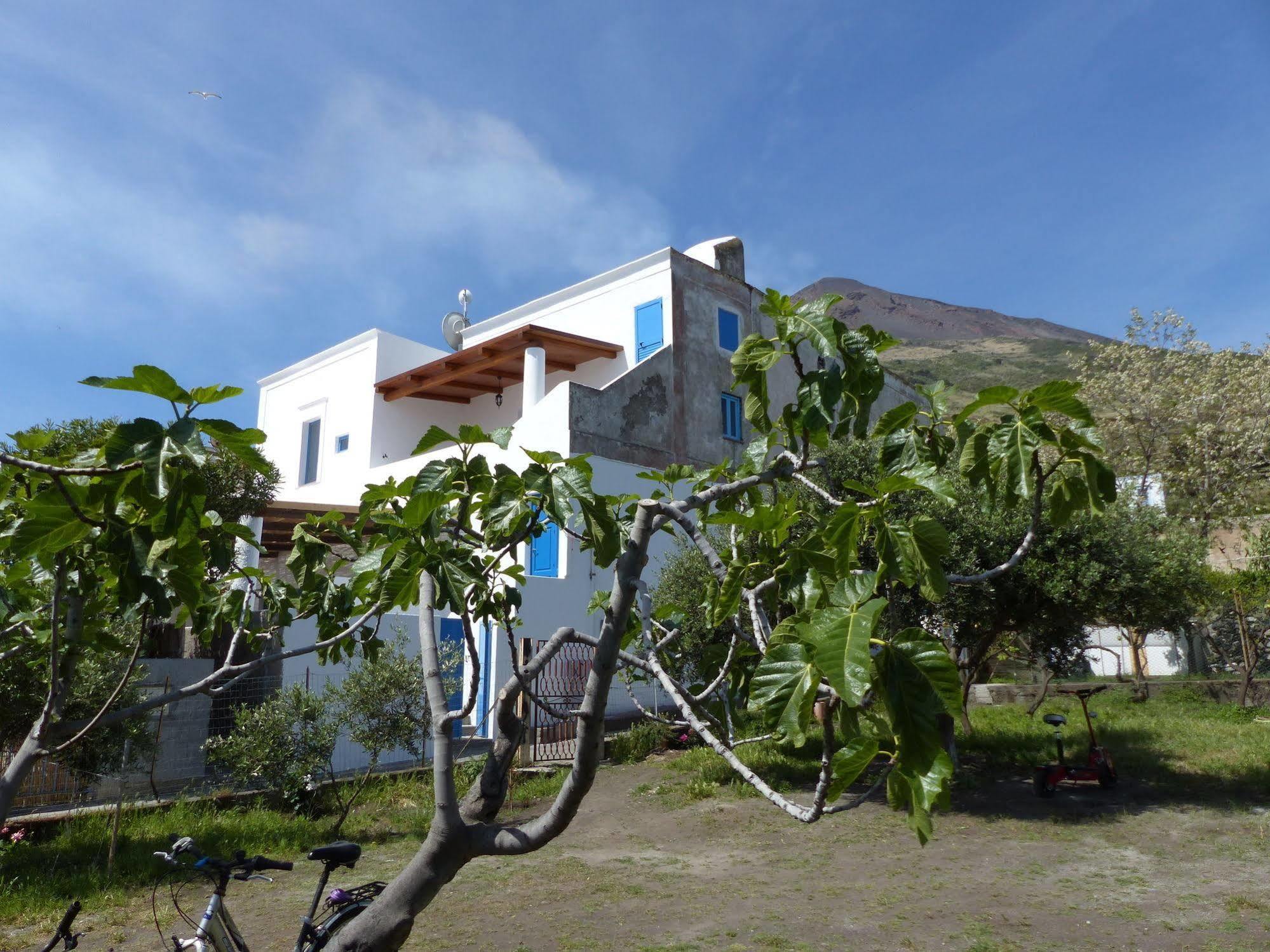 Hotel Il Vulcano A Piedi Stromboli Exteriér fotografie